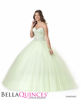 5605 bonny quinceanera green bella quinces photography