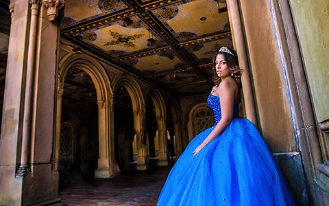 Fotos de Quinces en New York vestido azul Bella Quinces