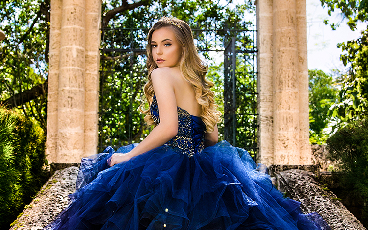 Fotos de Quinceanera en Vizcaya con vestido azul